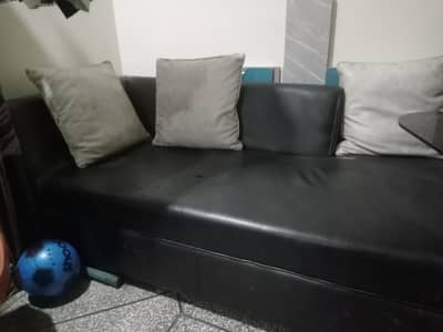 Shape shape black sofa