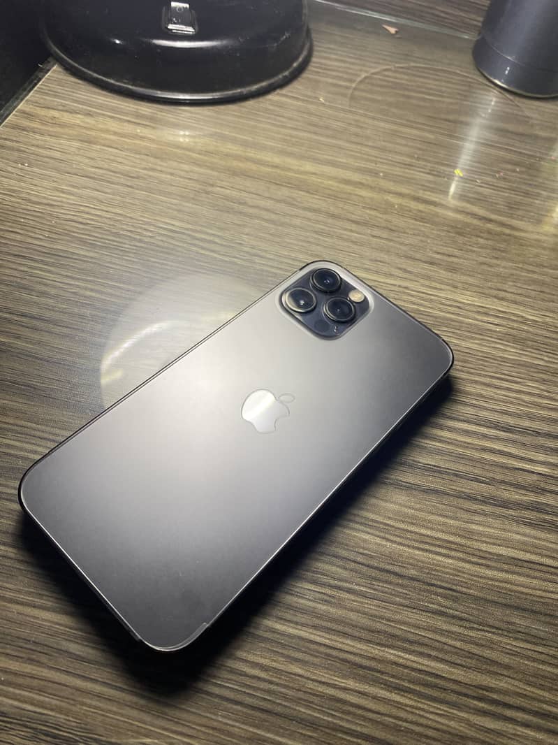 Apple iPhone 12 Pro 4