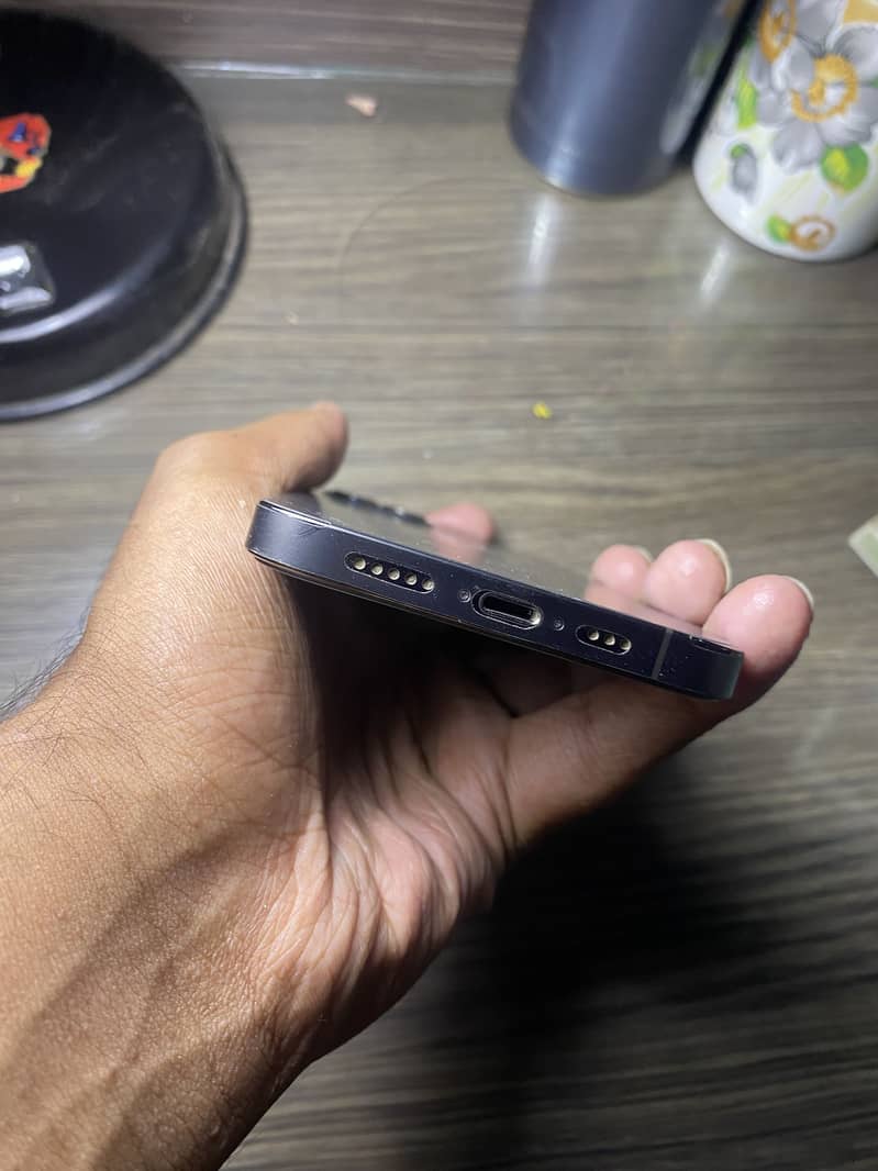 Apple iPhone 12 Pro 6
