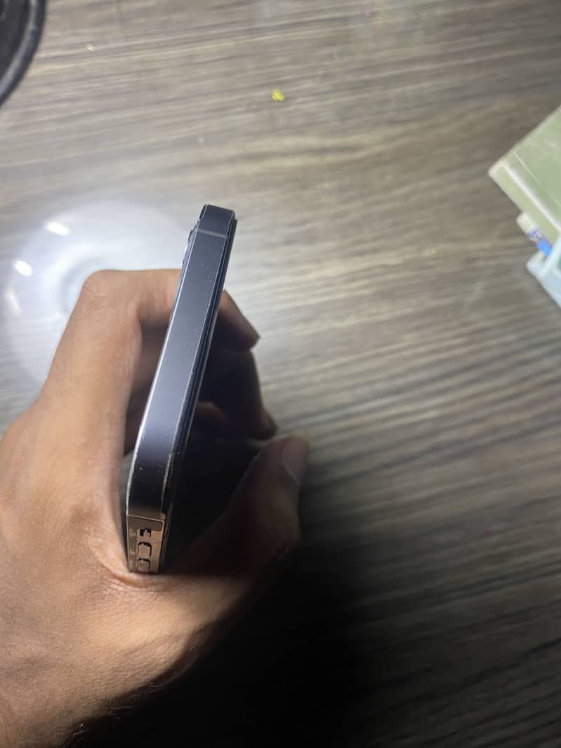 Apple iPhone 12 Pro 7