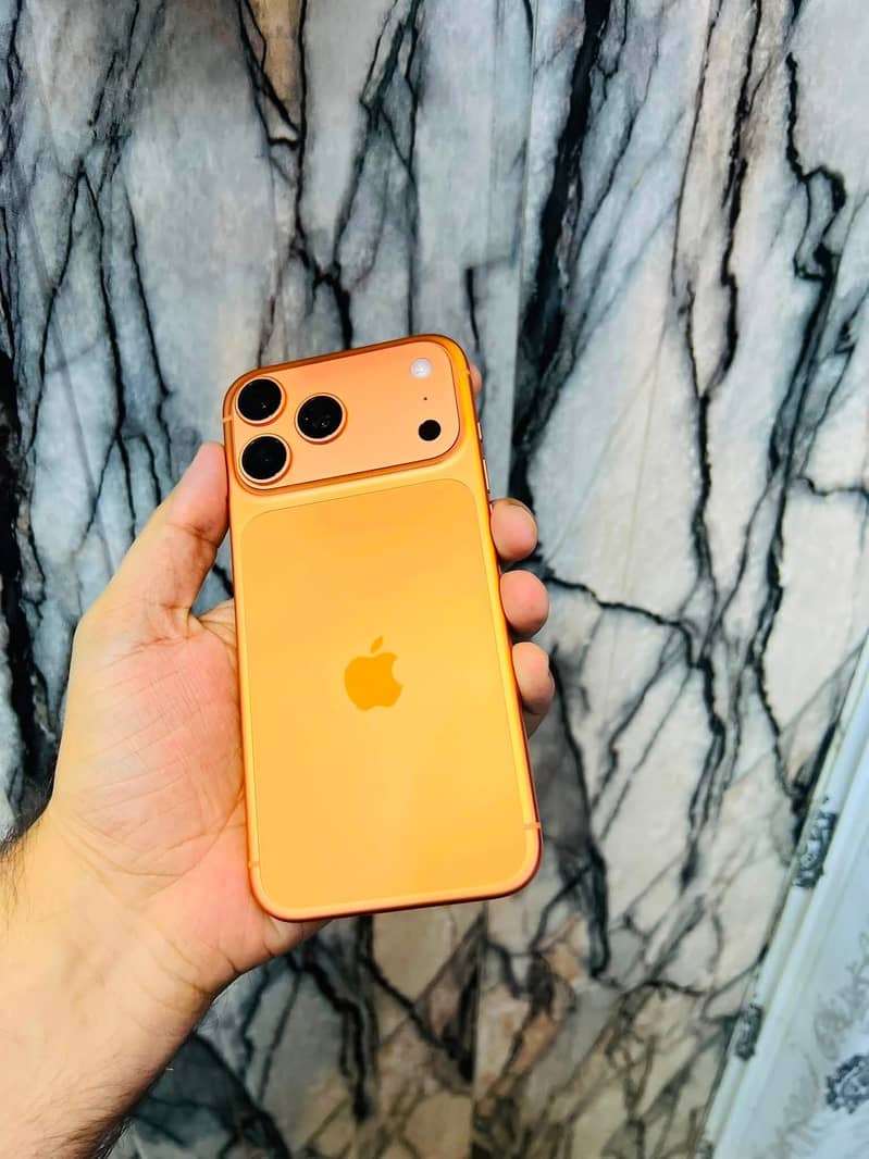 Apple iPhone 17 Pro Max 2