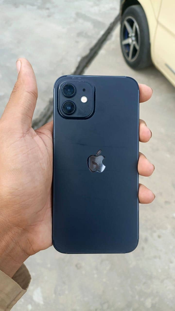 Apple iPhone 12 2