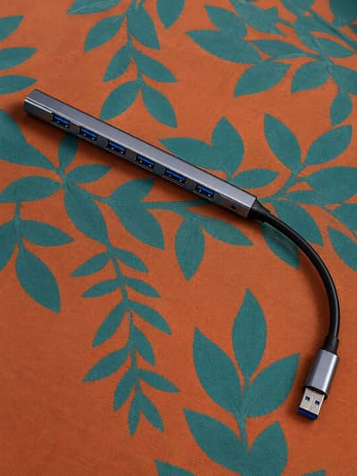 7-Port USB 3.0 Hub – High-Speed Multi-Port USB Adapter