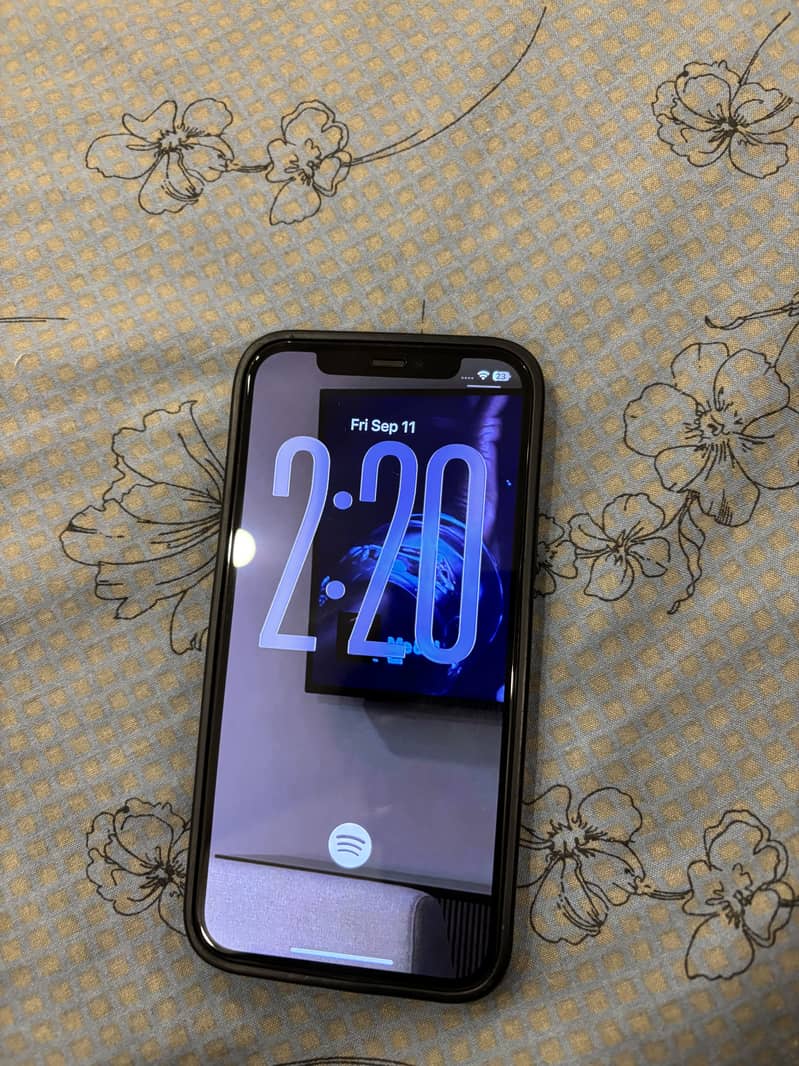 Apple iPhone 12 0