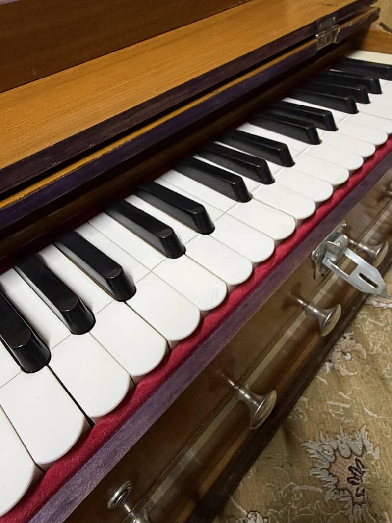 Harmonium 3