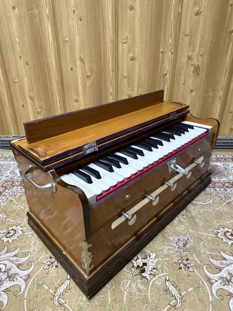 Harmonium 5