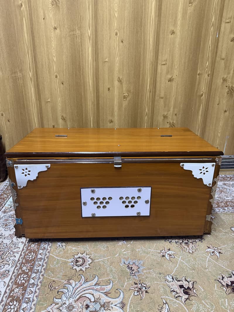Harmonium 8