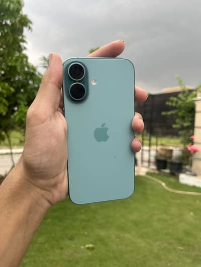Apple iPhone 16