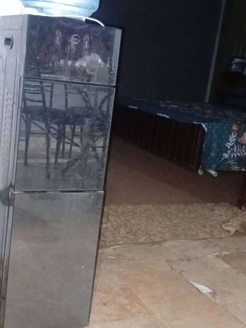 6 seater dining 4