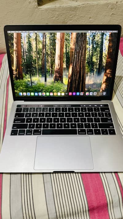Macbook pro 13inch 2016 touchbar