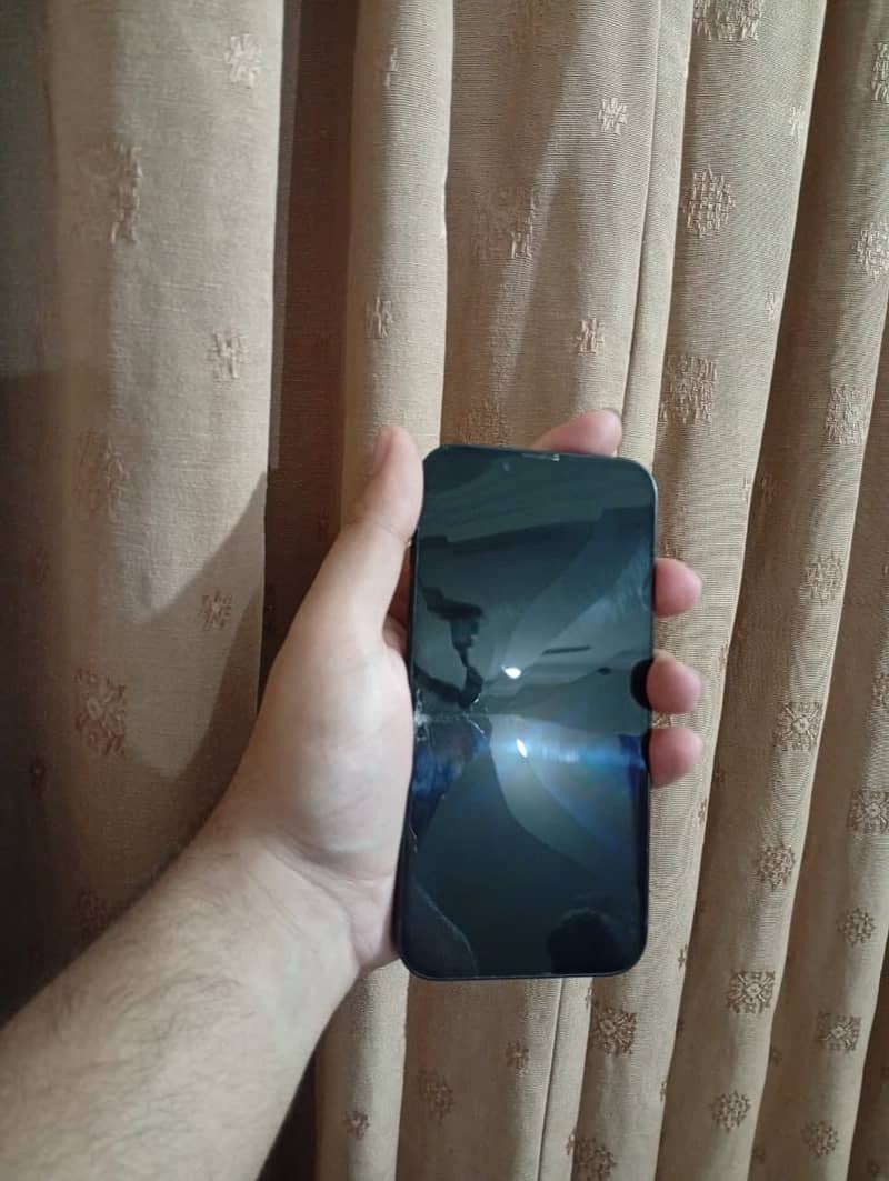 Apple iPhone 14 5