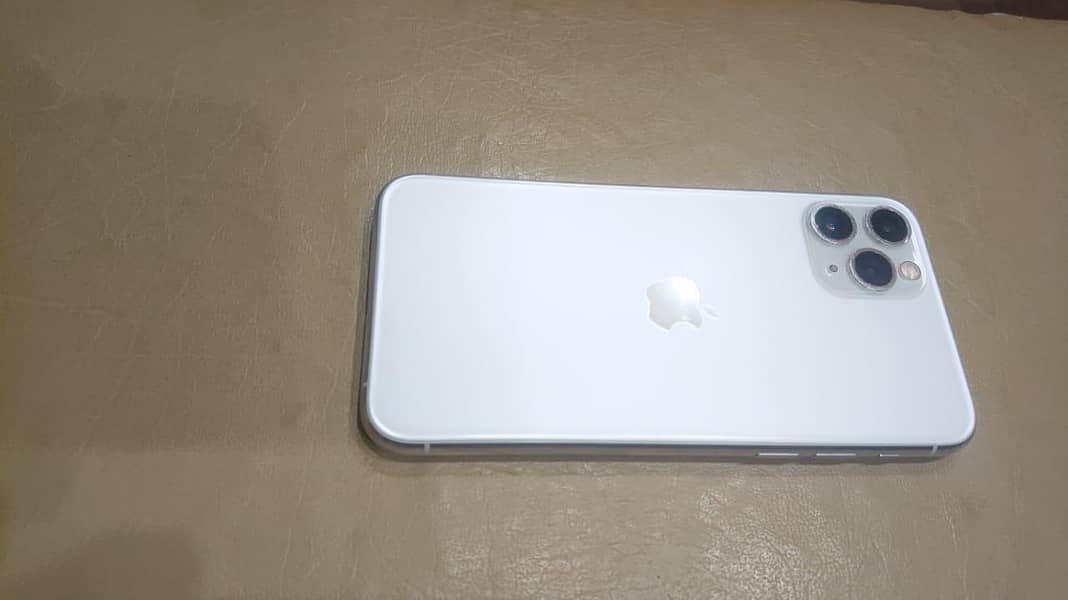 Apple iPhone 11 Pro 0