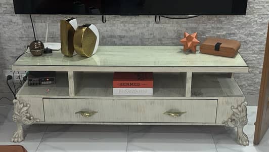 Media console