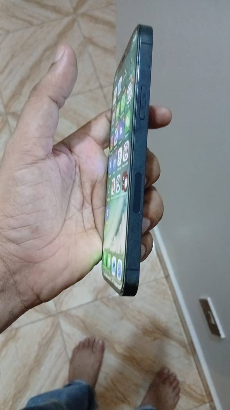 Apple iPhone 12 Pro 1