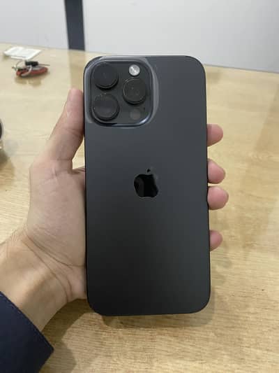 Apple iPhone 16 Pro Max JV