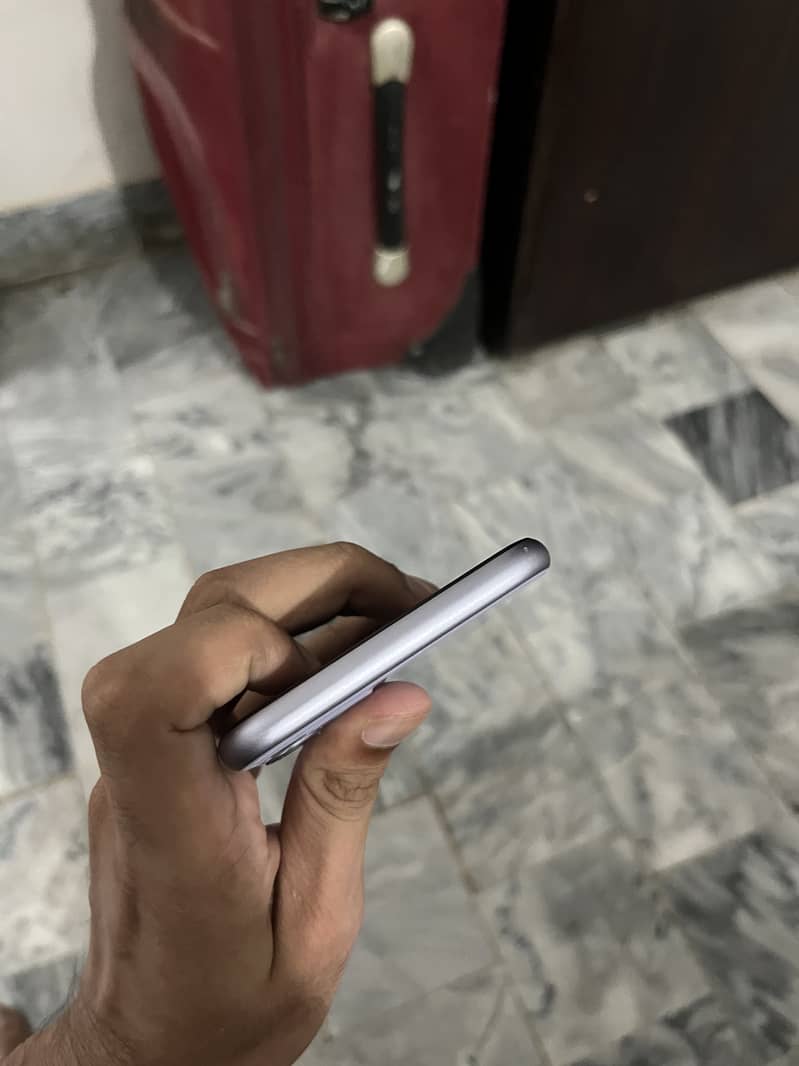Apple iPhone 11 1