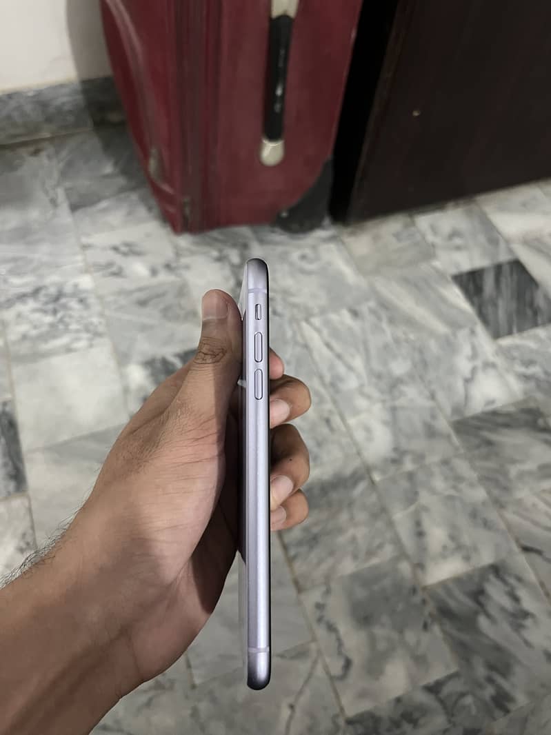 Apple iPhone 11 2