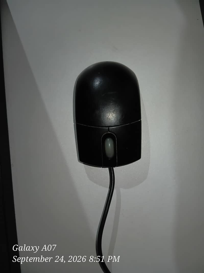 I am selling my basic Gamming Pc 10