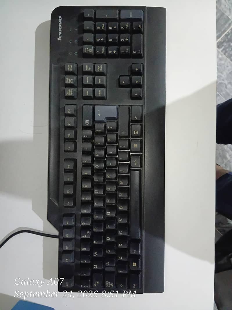 I am selling my basic Gamming Pc 11
