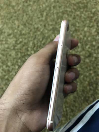Apple iPhone 8