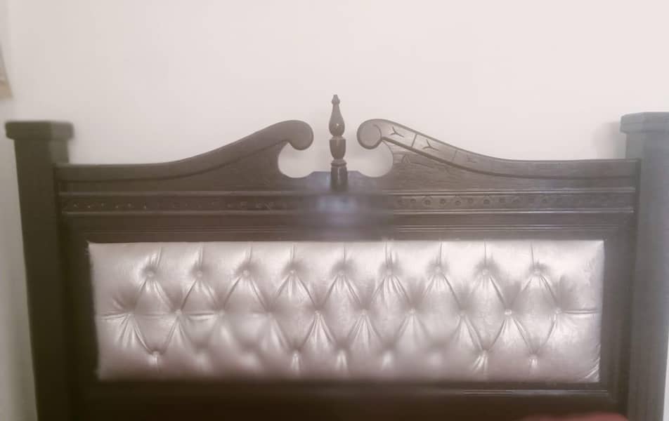 king size bed 1