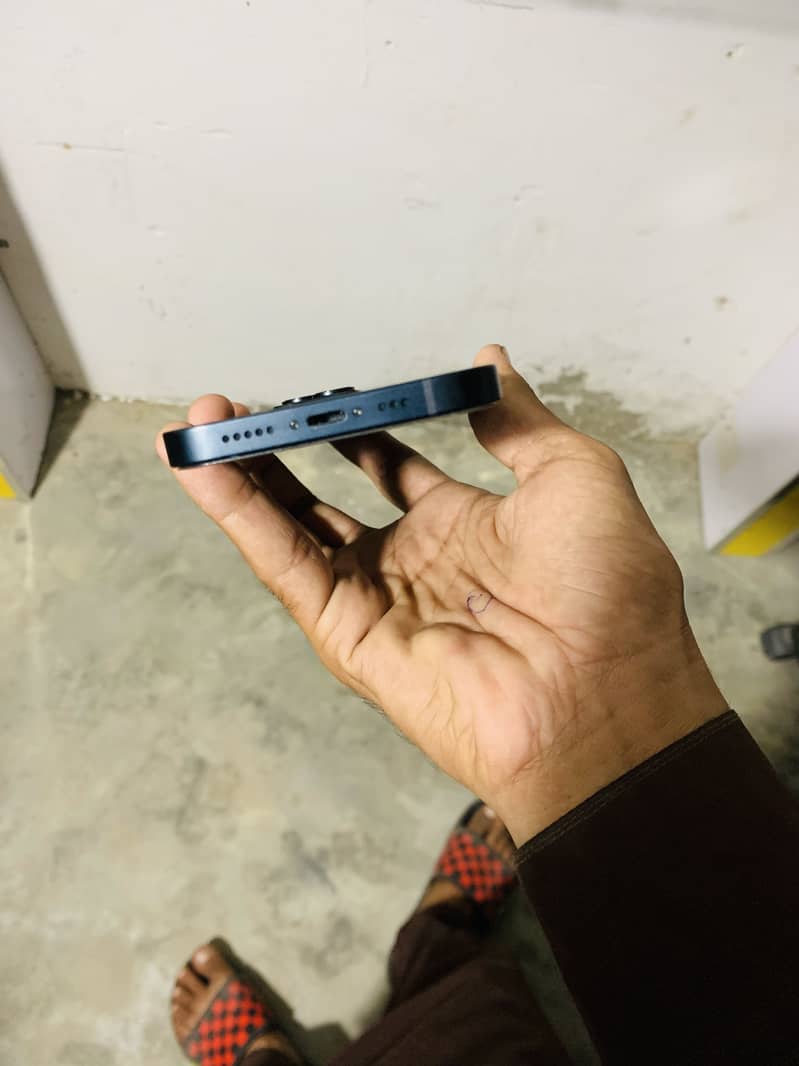 Apple iPhone 14 1