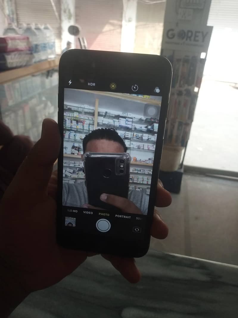 Apple iPhone 7 Plus 2