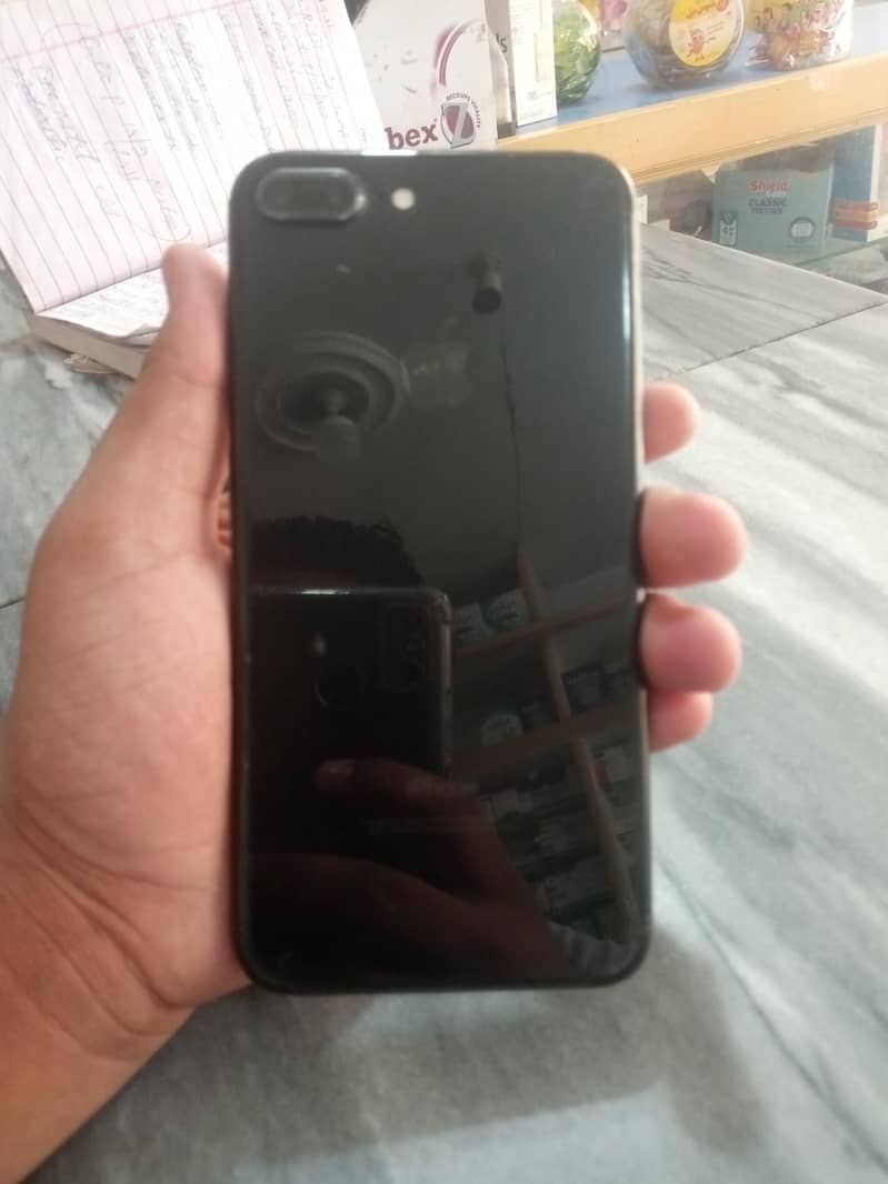 Apple iPhone 7 Plus 4
