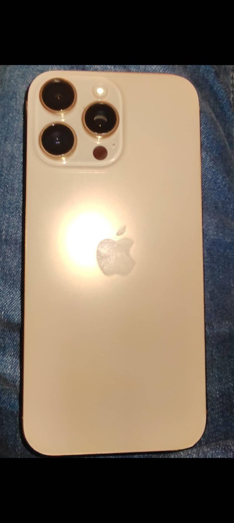 Apple iPhone 16 Pro Max 3