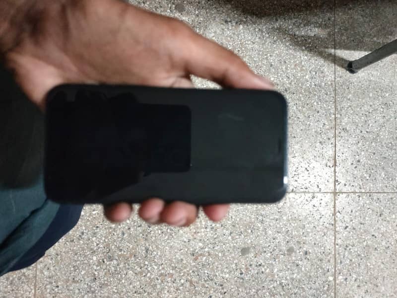 Apple iPhone 12 mini 0