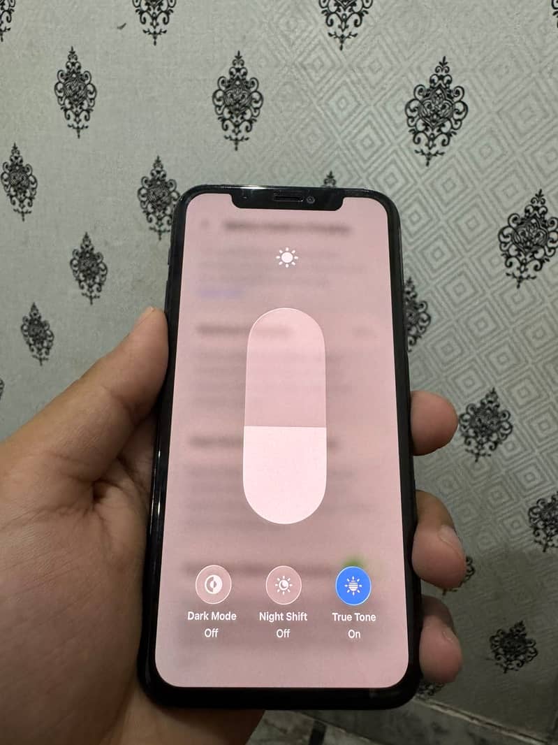 Apple iPhone 11 Pro 2