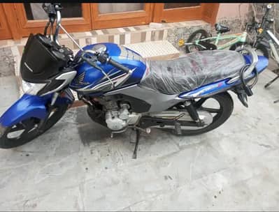 heavy and luxury bike