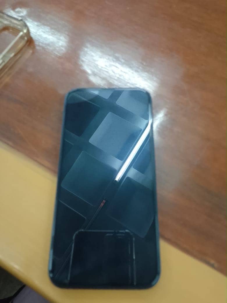 Apple iPhone 13 5