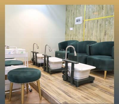 running betuy salon for sale