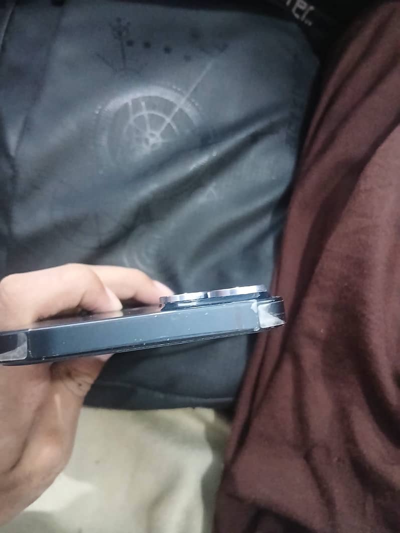 iPhone 14 Plus 8