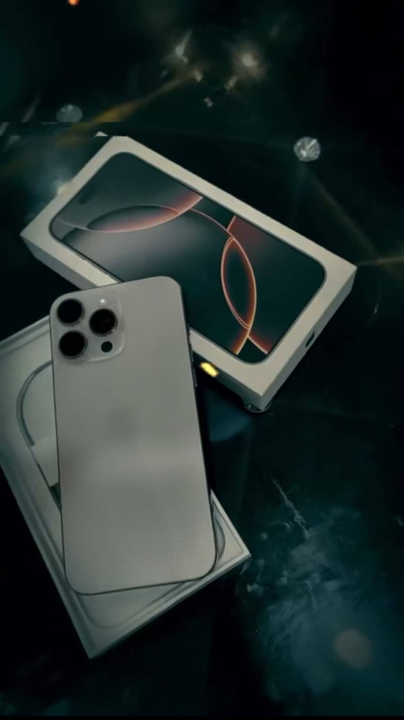 Apple iPhone 16 Pro Max 2
