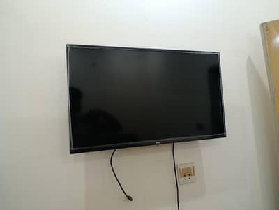 Orignal TCL LED 32" inches (Model:32D310)