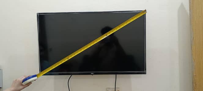 Orignal TCL LED 32" inches with android box (Model:32D310)