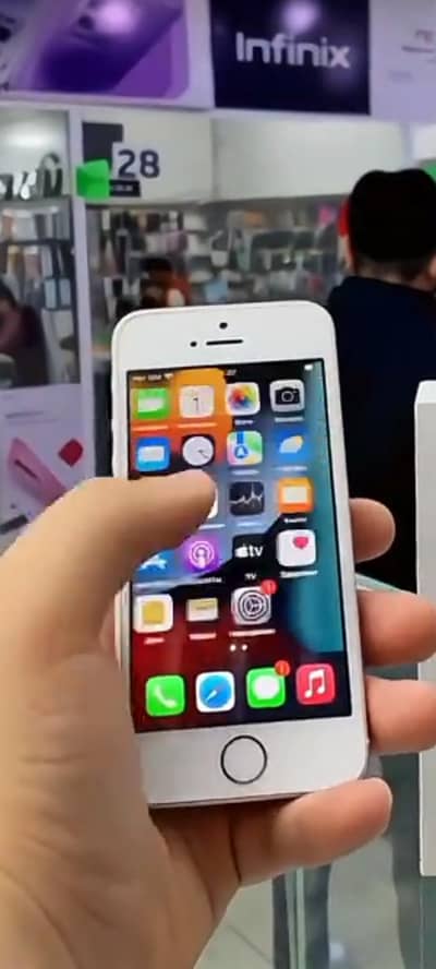 Apple iPhone 5s 128 GB PT approved condition 10 by 10
