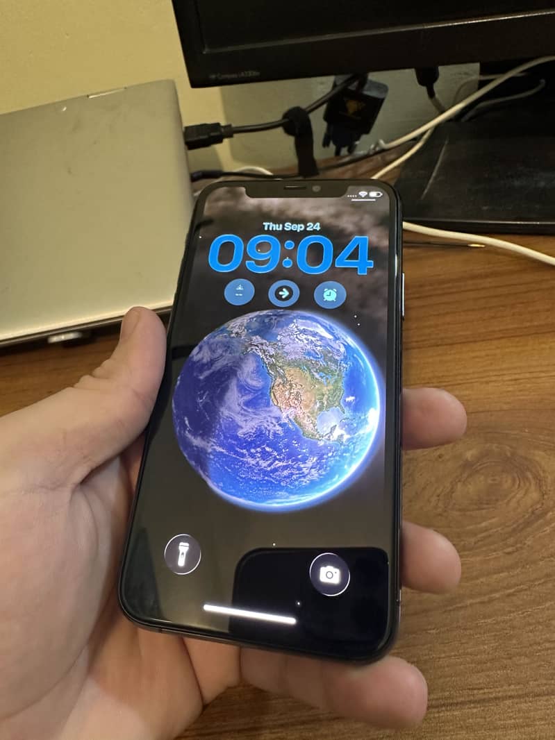 Apple iPhone 11 Pro 2