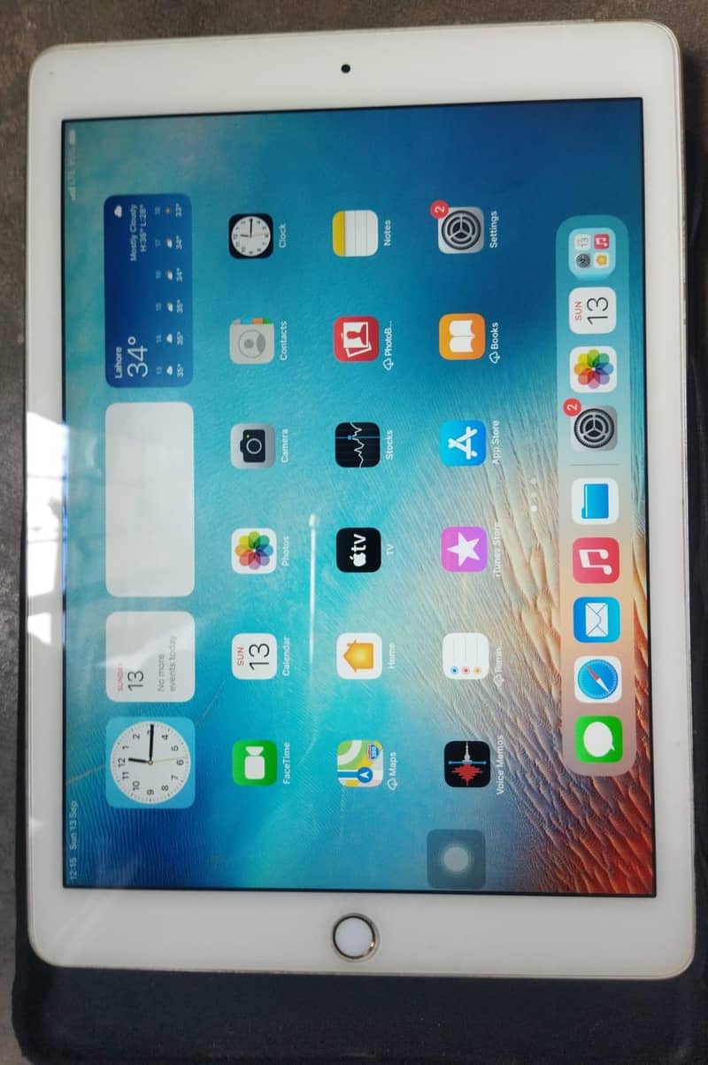 ipad A1567 Model 10/10 Condition 1