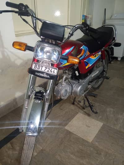 Honda CD70 2026