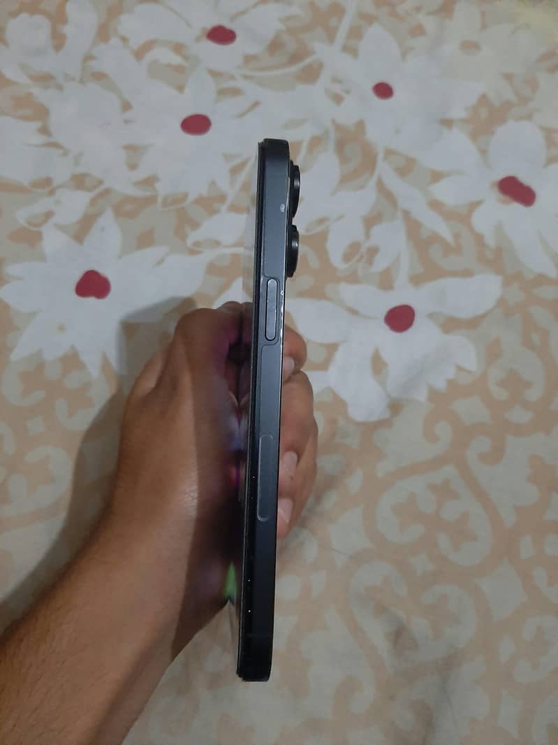Apple iPhone 14 Pro Max 1