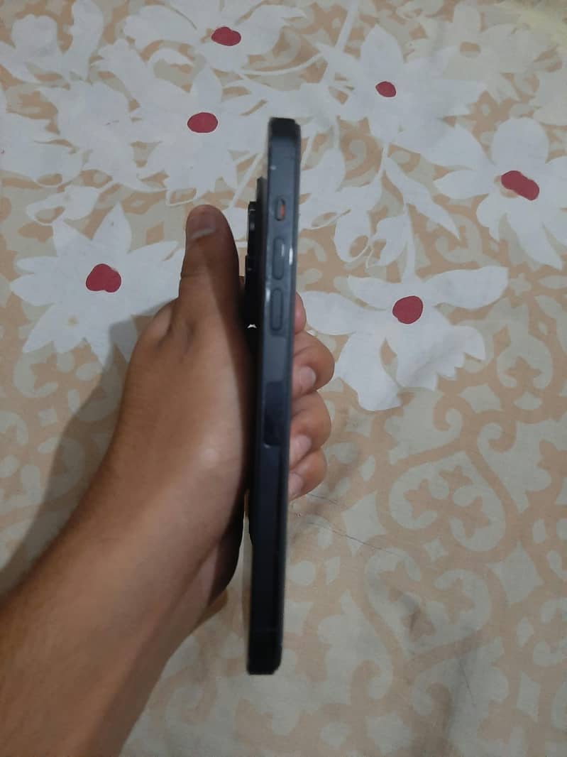 Apple iPhone 14 Pro Max 5