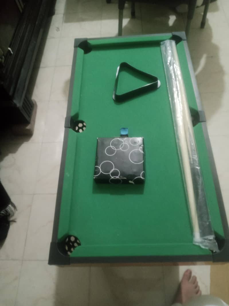 mini billiard table 2