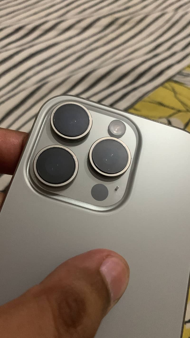 Iphone 16 Pro 5