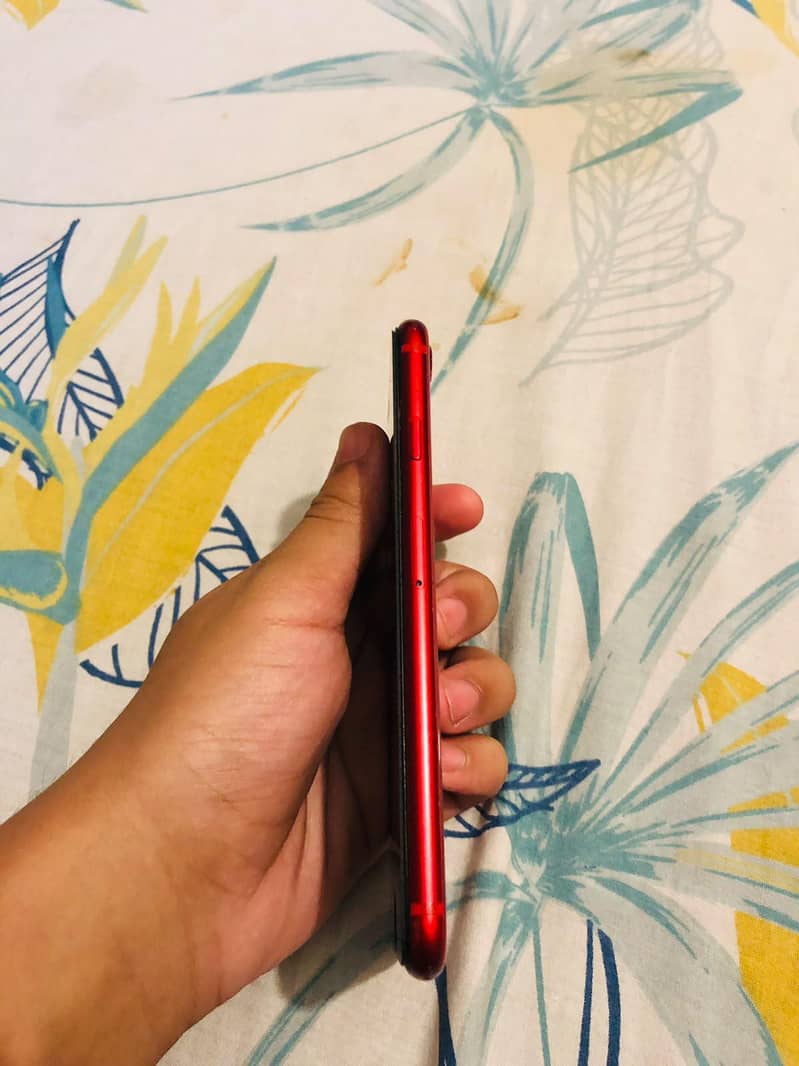 APPLE IPHONE 8 2