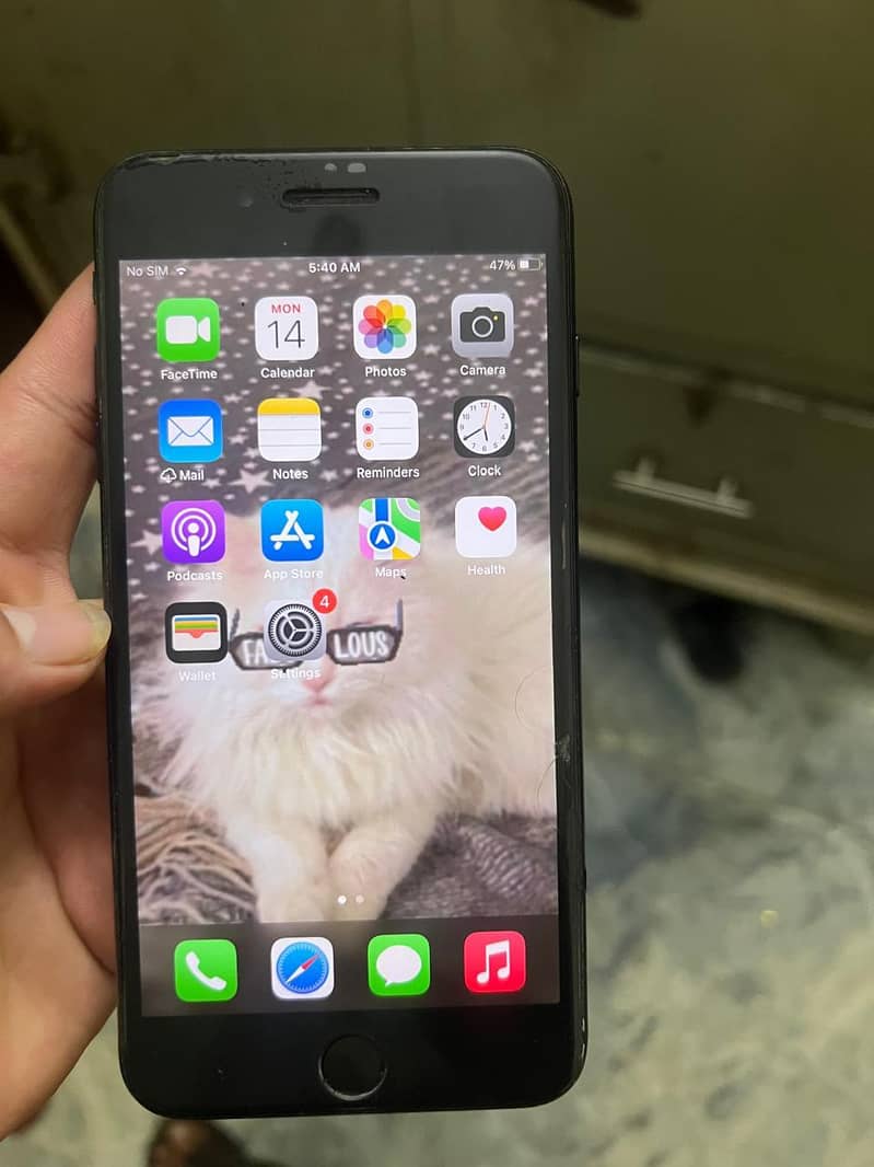 Apple iPhone 7 Plus 1