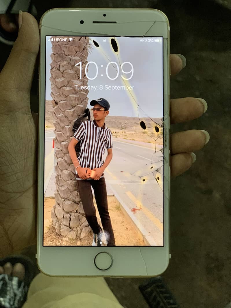 Apple iPhone 7 Plus 1
