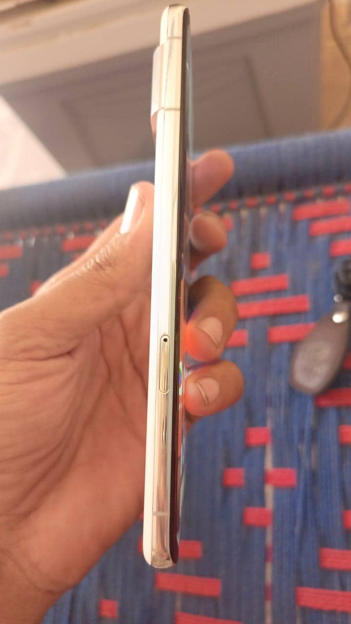 Google Pixel 7 Pro 2